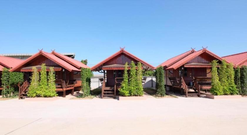 Prakaithong Hotel Amphoe Sawang Daen Din Dış mekan fotoğraf