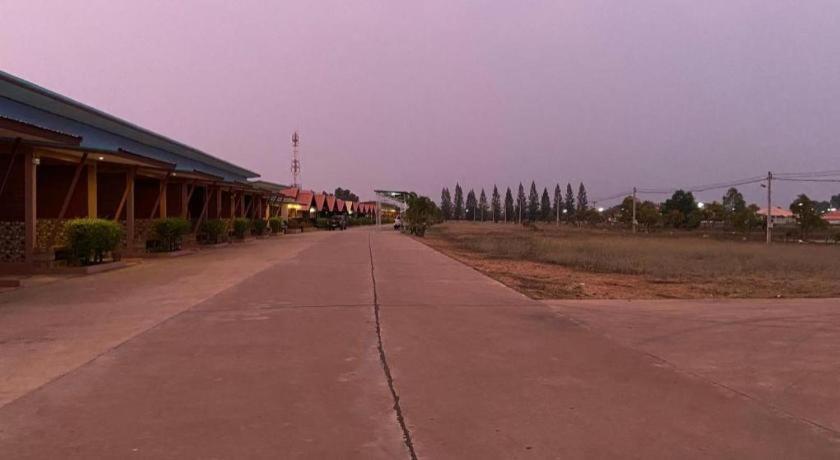 Prakaithong Hotel Amphoe Sawang Daen Din Dış mekan fotoğraf
