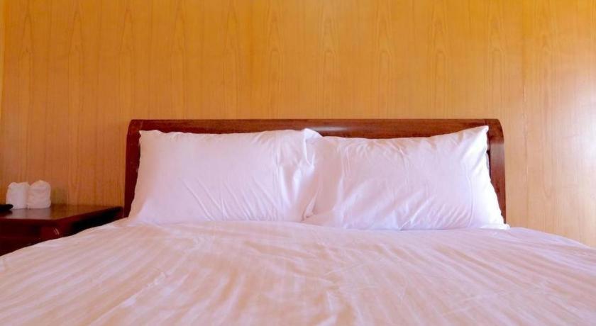 Prakaithong Hotel Amphoe Sawang Daen Din Dış mekan fotoğraf