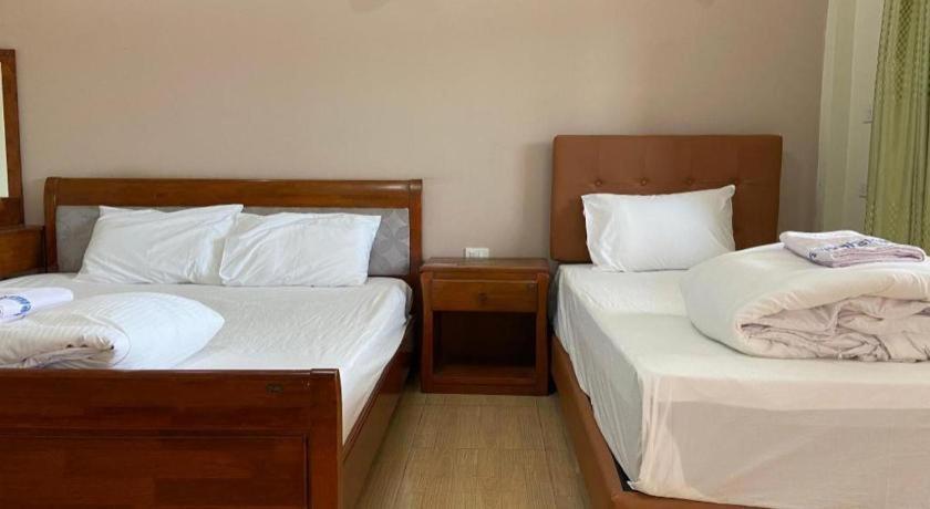 Prakaithong Hotel Amphoe Sawang Daen Din Dış mekan fotoğraf